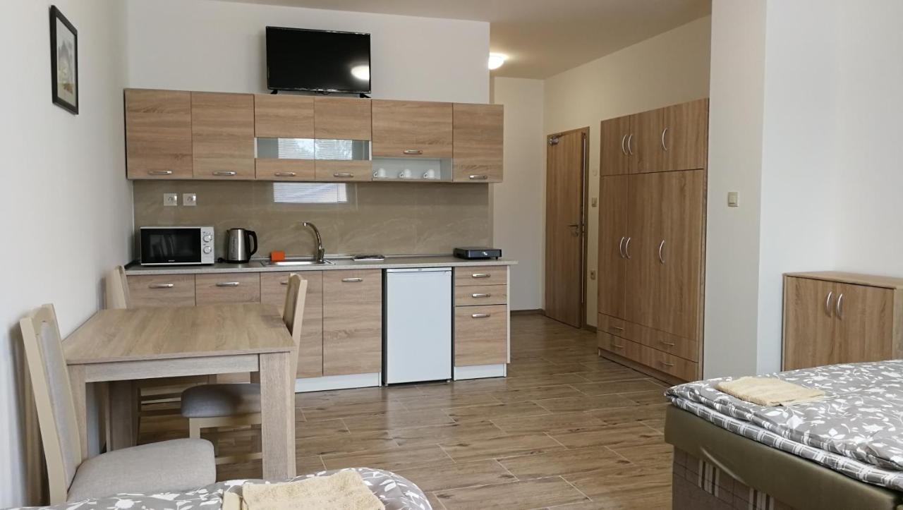 Apartmanove Ubytovanie Vkf Volkovce Buitenkant foto